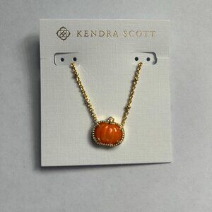 Kendra Scott Pumpkin Gold Short Pendant Necklace in Orange Mother-of-Pearl